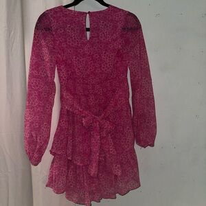 Flowey scoop neck mini dress.